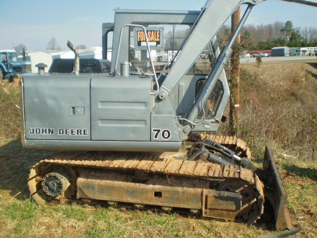 excavatorjd701.jpg