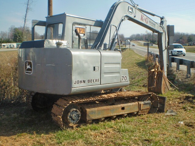 excavatorjd702.jpg